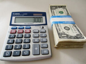 It's important to get an early start on how much you plan to withhold in tax. 